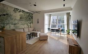 Mira Apartment In My Center